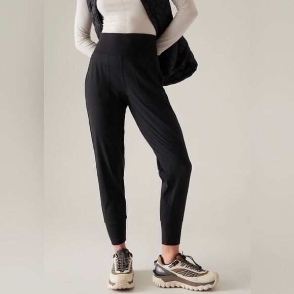 NWT Athleta Black Venice Jogger size S/T - Picture 4 of 8